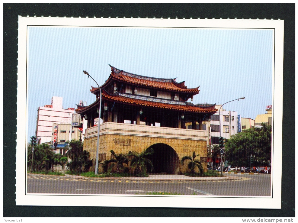 TAIWAN  -  Hsinchu  Yinghsi Gate  Unused Postcard - Taiwan