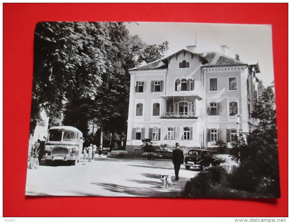 D2-Postcard-Dobrna -Old Bus - Slovenië