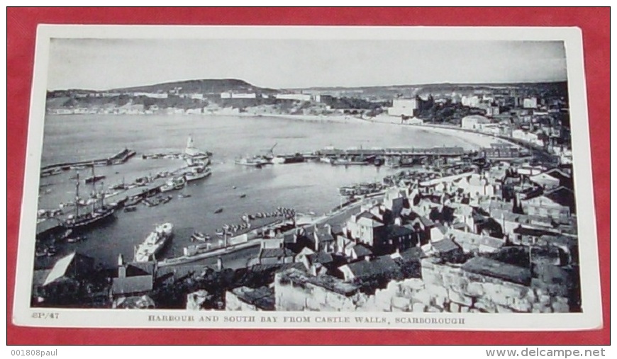 Harbourg And South Bay From Castle Walls , Scarborough    ------------ 360 - Scarborough