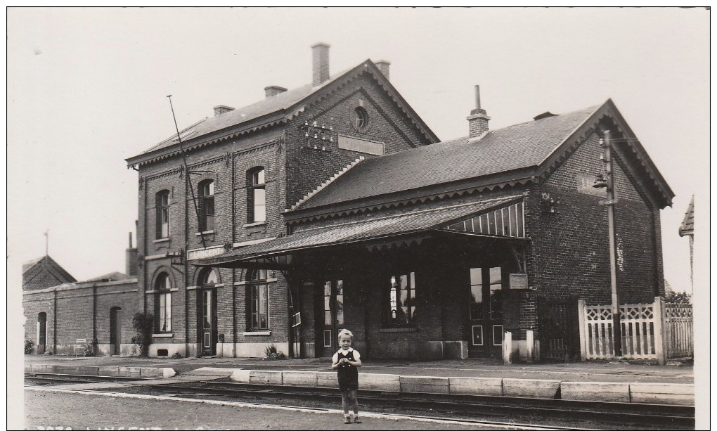 LINCENT,la Gare  ;intérieur ;rare En Mosa - Lincent