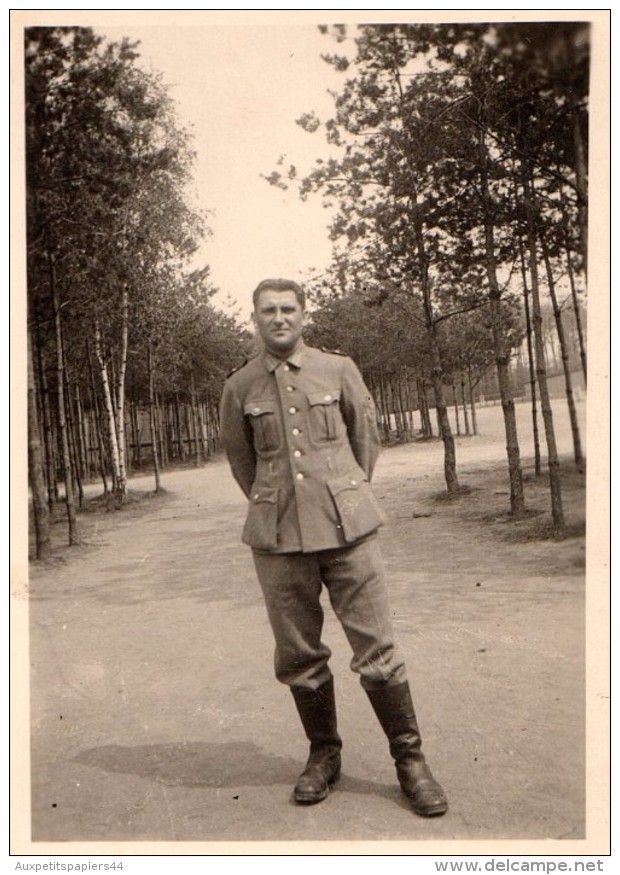 Photo Originale Guerre 39-45 - Portrait D'un Jeune Soldat Allemand En Uniforme - Krieg, Militär