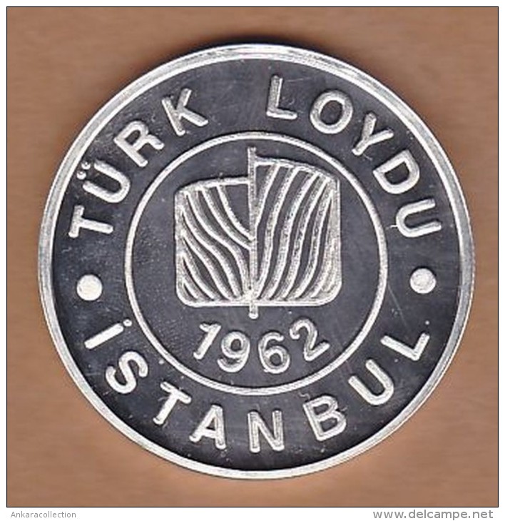 AC - 1000th SHIP CLASSIFICATION 09 OCTOBER 2001 TURK LOYDU COMMEMORATIVE SILVER MEDAL - MEDALLION - Professionnels / De Société
