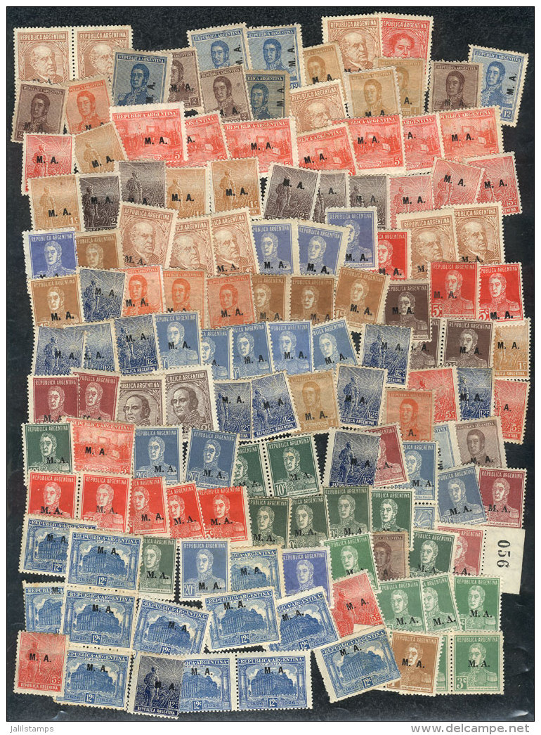 Lot Of Approximately 350 OFFICIAL Stamps Of The Ministry Of Agriculture, Most Stained, Very High Catalog Value,... - Verzamelingen & Reeksen