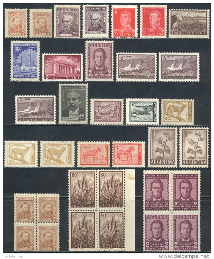 Small Lot Of 35 Stamps Of The Proceres &amp; Riquezas II Issue, Mint, Most MNH, Little Duplication, Low Start!! - Collections, Lots & Séries