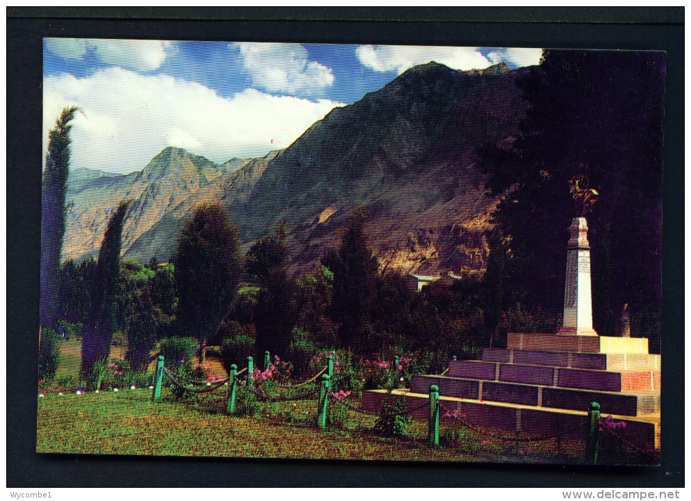 PAKISTAN  -  Gilgit  Chinar Bagh  Unused Postcard - Pakistan