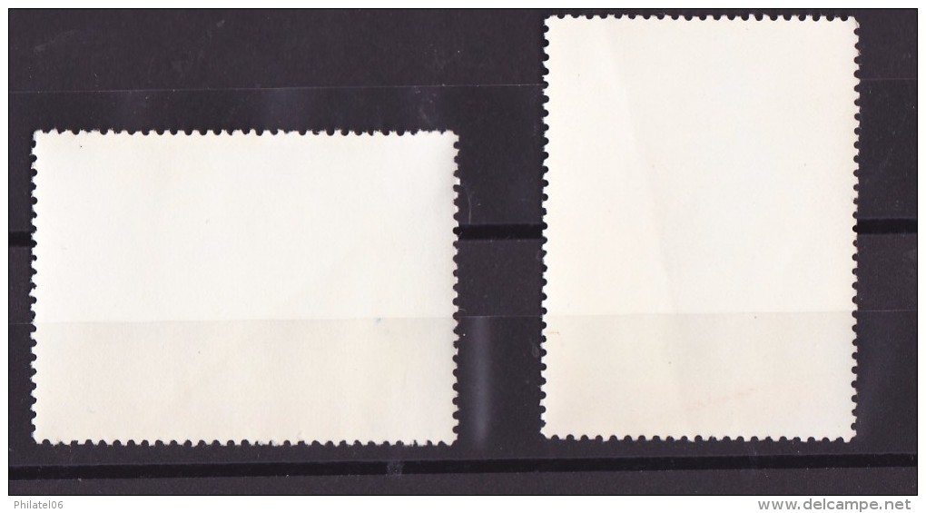 CHINA  CHAIRMAN MAO  MNH**  Stamps With Very Light Crease (invisible In The Scan) - Unused Stamps