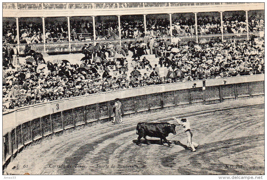 3106. CPA CORRIDA DE TOROS. SUERTE DE BANDERILLAS - Corrida