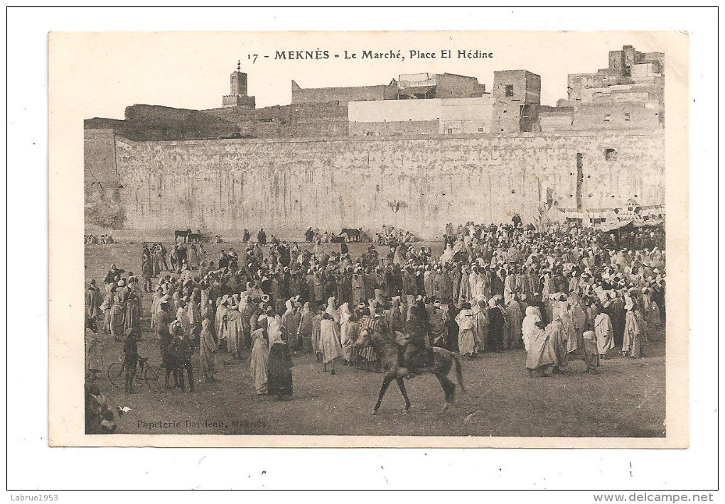 Meknès-Le Marché Place El Hédine---(B.2810) - Meknès