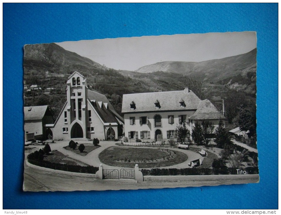 SAINT LARY  -  65  -  Le Square Et L'église  -  Hautes Pyrénées - Vielle Aure