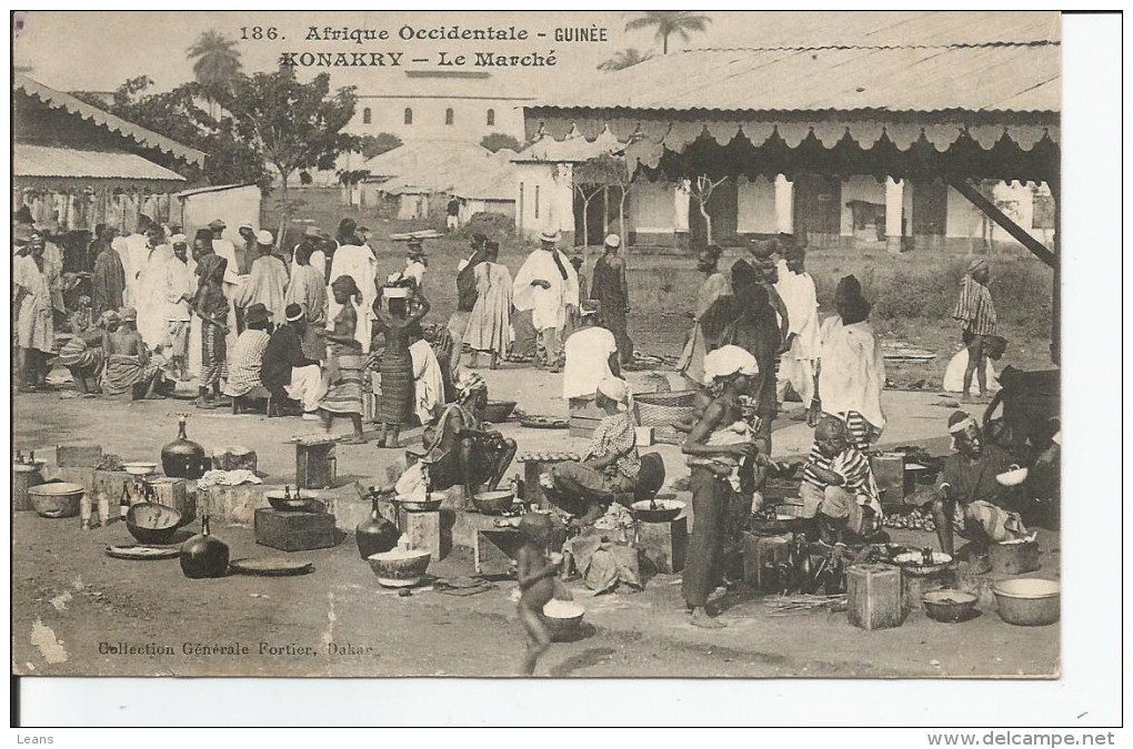 KONAKRY   Le Marché - Guinea