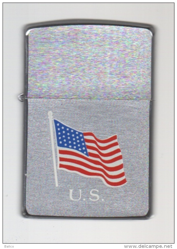 ZIPPO - Drapeau US - Chromé Brossé - 1997 - Ref, 713 - Zippo