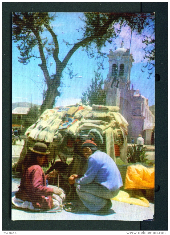 PERU  -  Juliaca  Weavers And Their Goods  Unused Postcard - Peru