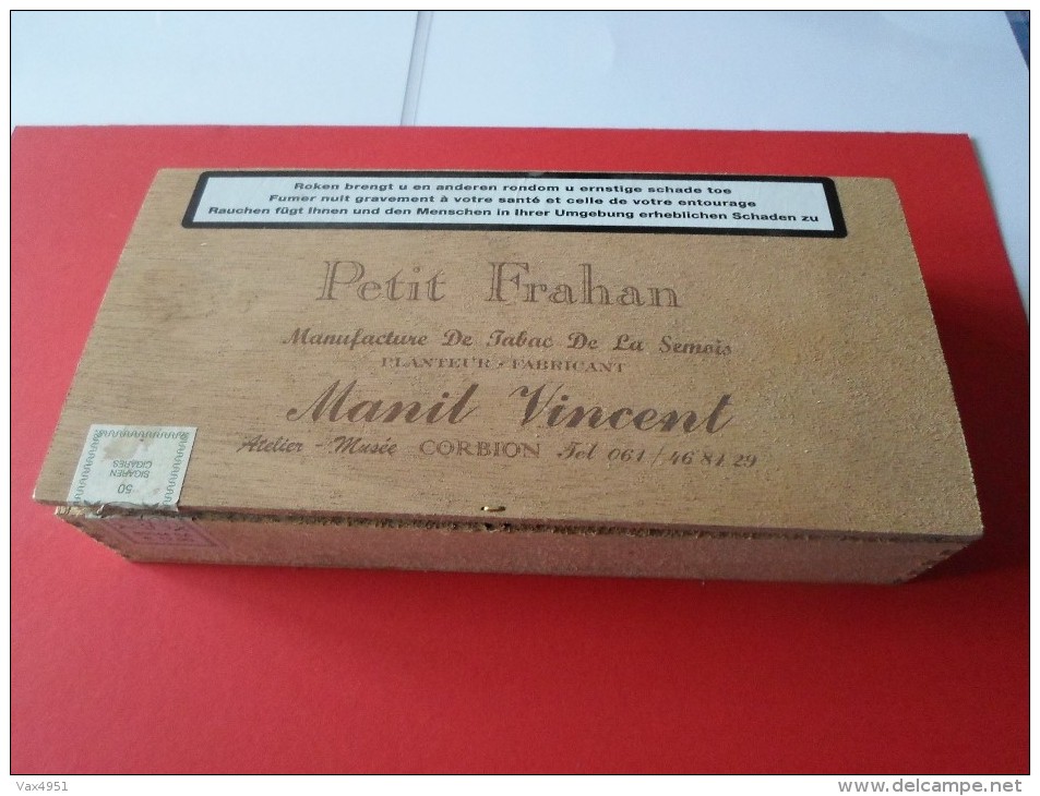 TRES JOLIE BOITE   ANCIENNE A TABAC  N 9   PETIT FRAHAN    *****    A   SAISIR   ****** - Contenitori Di Tabacco (vuoti)