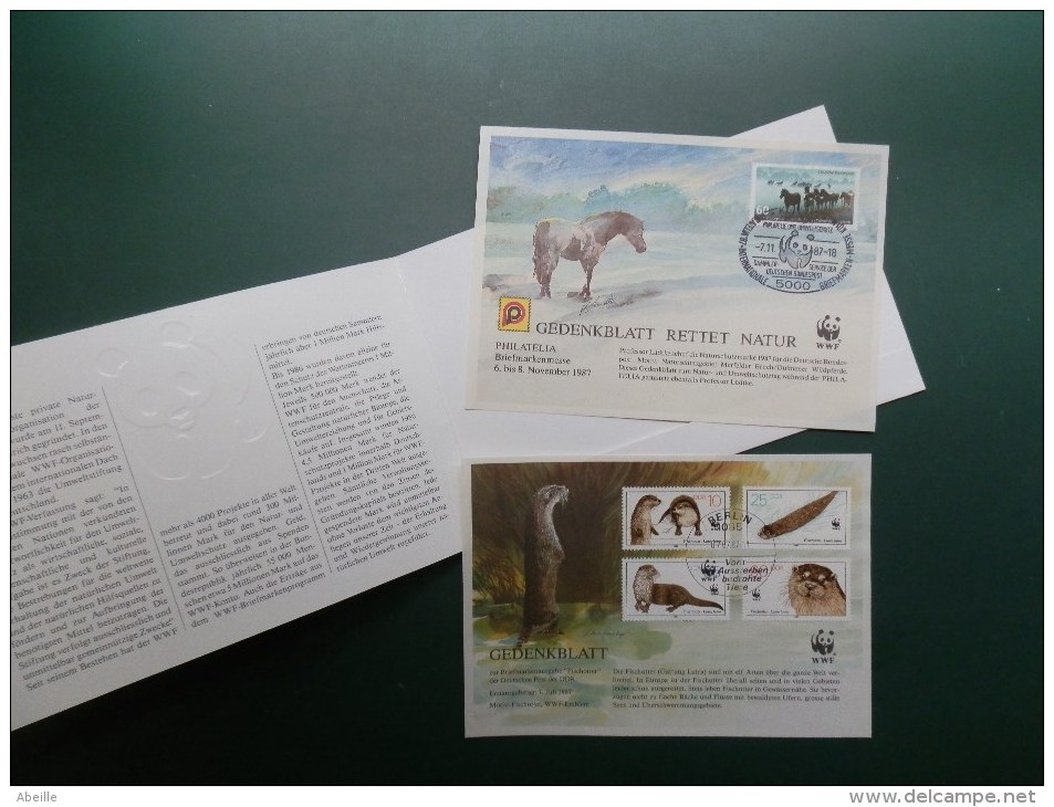 KARTONNEN DOOS 8   DOC. WWF  AVEC 2 FEUILLETS GOMME - Lettres & Documents