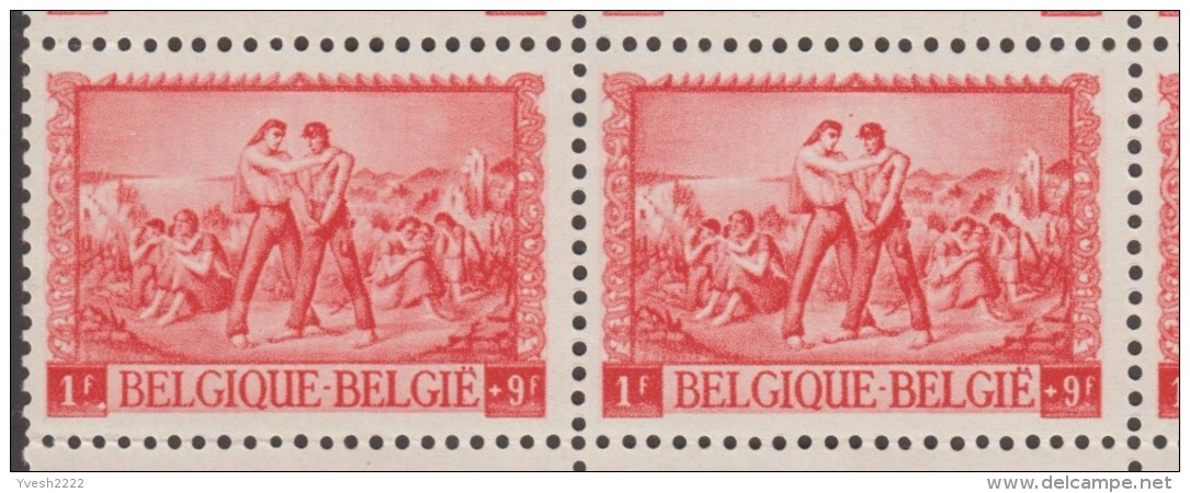 Belgique 1945 COB 699V1 Et V2. Bloc Contenant Les 2 Variétés. Point Après 1 F Et Pierre Au Pied. Postiers Sinistrés - Andere & Zonder Classificatie