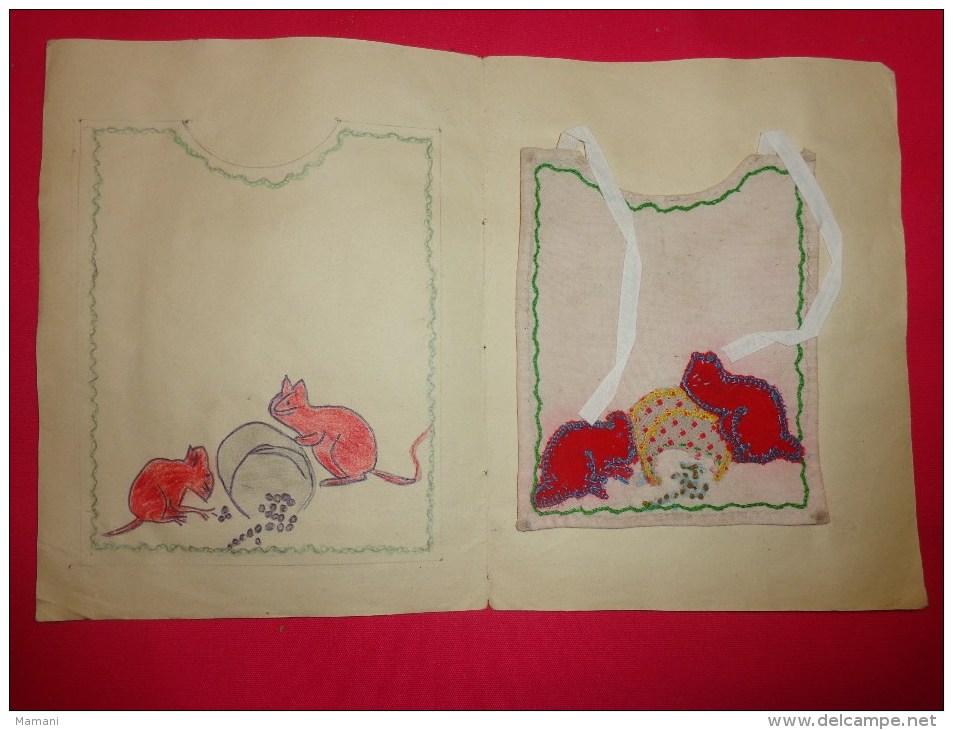 Bavette De Bebe Doublee-(petit Bavoir)- Devoir De Dessin Et De Couture Dans Les Ecoles (souris) - Other & Unclassified