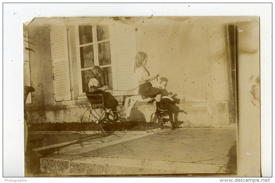 Vie Quotidienne En France Jeu D'Enfant Cheval A Roulette Remorque Ancienne Photo Amateur 1900 - Anonymous Persons