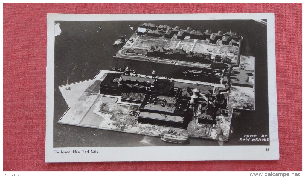 New York> New York City > Ellis Island  RPPC  Aerial View  Ref 2255 - Ellis Island