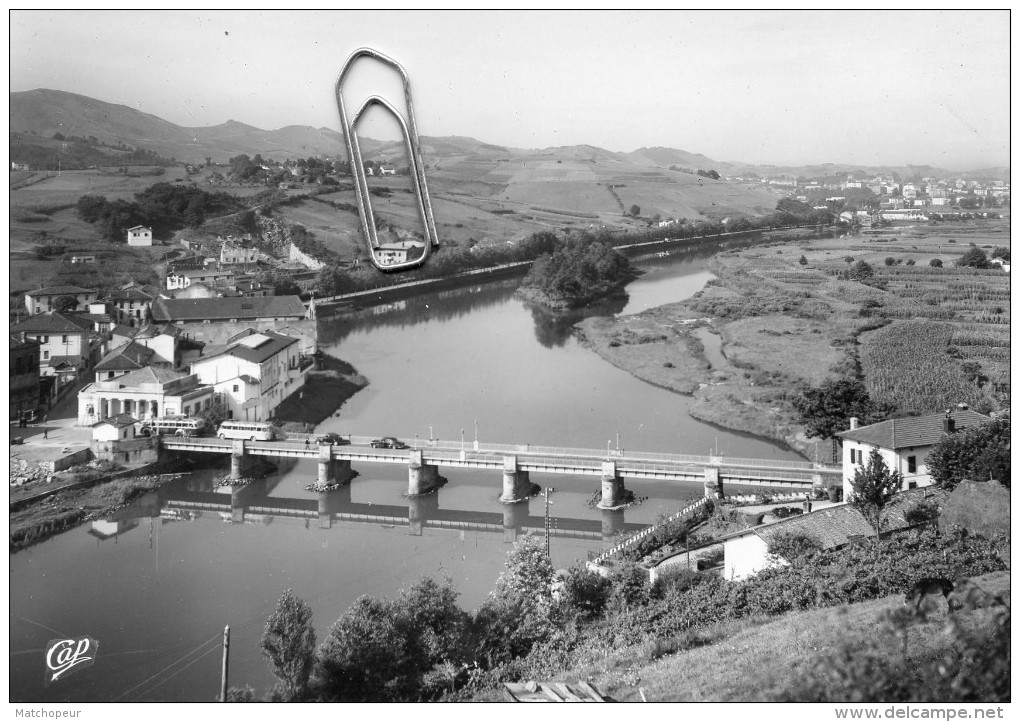 BEHOBIE -64- FRONTIERE FRANCO ESPAGNOLE LE PONT INTERNATIONAL ET L'ILE DES FAISANS - Béhobie