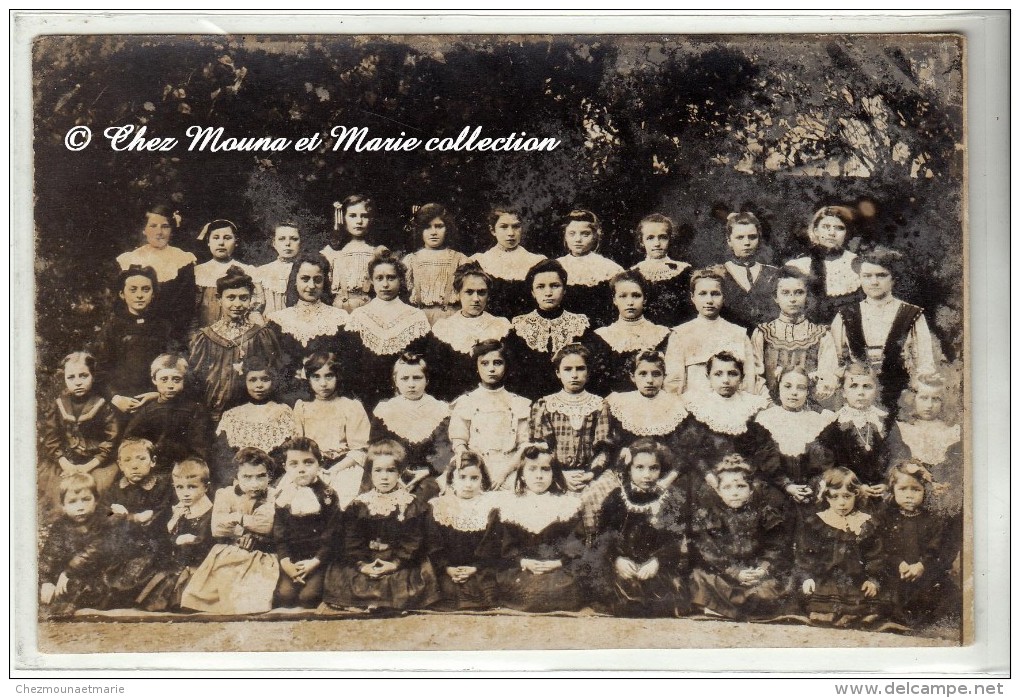 HOUILLES 1909 - PHOTO DE CLASSE - ECOLE DE FILLES - YVELINES 78 - CARTE PHOTO - Escuelas