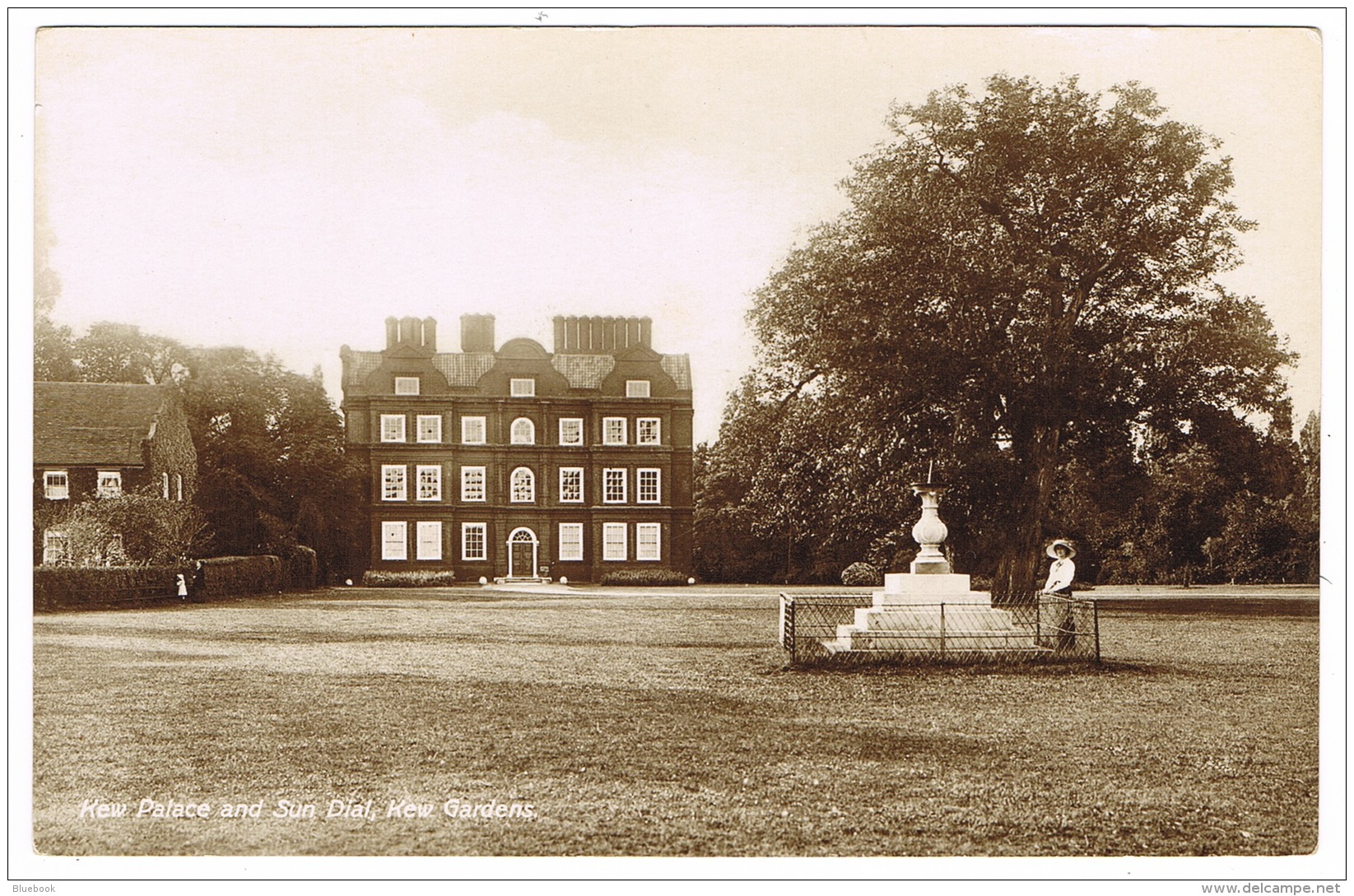 RB 1100 - Early Real Photo Postcard - Kew Palace &amp; Sun Dial - Kew Gardens London - London Suburbs