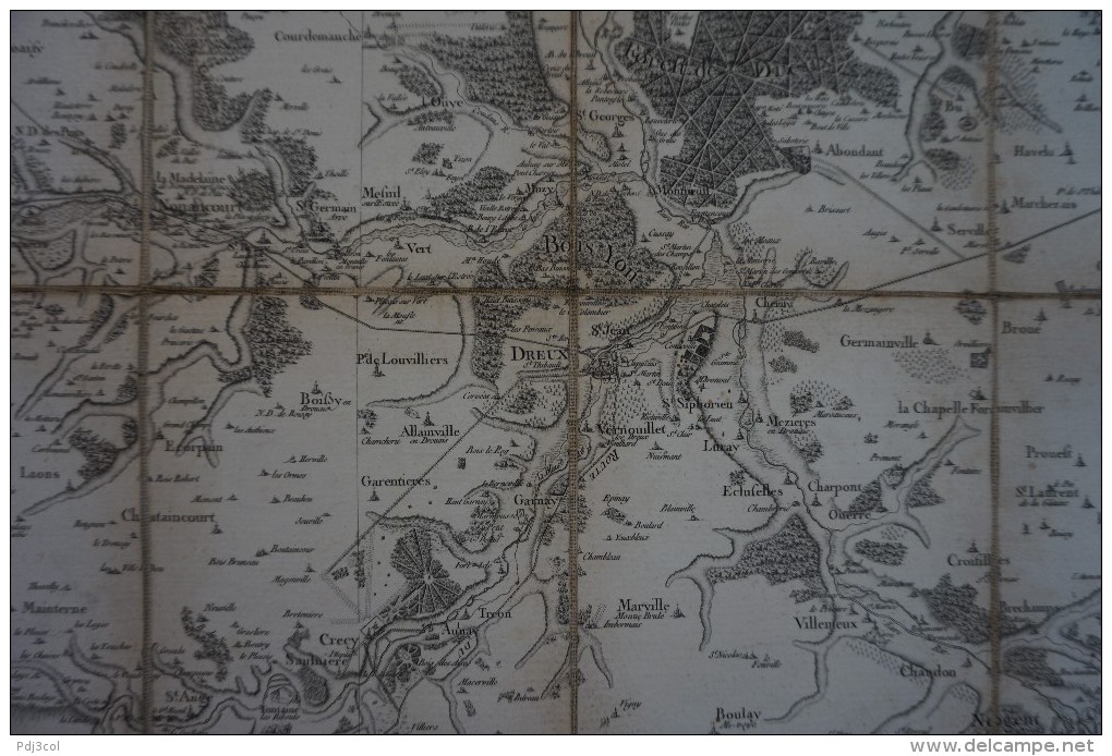 Authentique Carte De CASSINI XVIIIème - Pliée Entoilée - N°26 - DREUX - MANTES - HOUDAN - Cartes Topographiques