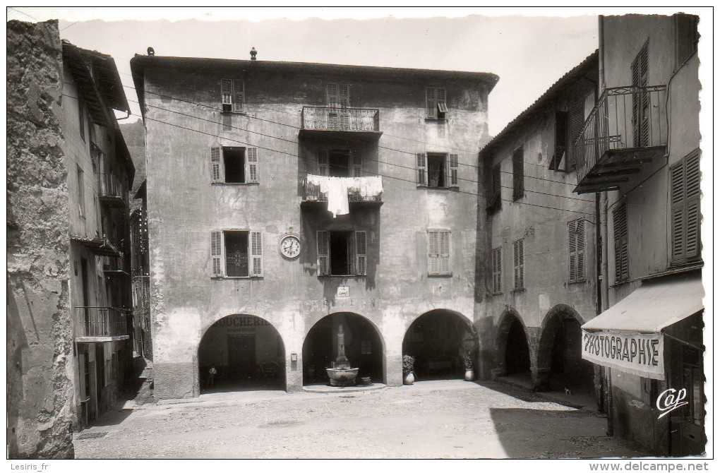 CPA - PHOTO -  SOSPEL - PLACE SAINT NICOLAS - 2 - C. A. P. - PHOTOGRAPHIE - Sospel