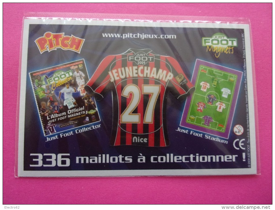 Magnet Football Pasquier Pitch Nice Jeunechamp 27 Foot Soccer Calcio Fotball Fútbol Fußball Voetbal - Sport