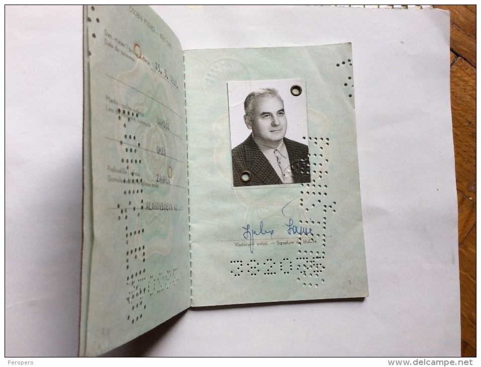 PASSAPORTO     PASSPORT  REISEPASS  YUGOSLAVIA   1974. - Historische Dokumente