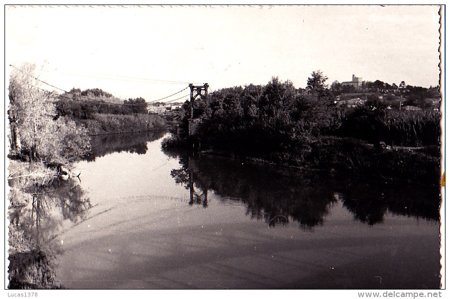 30 / CARTE PHOTO DE MONTFRIN 1970 - Autres & Non Classés