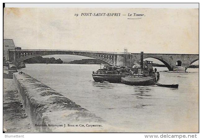 CPA GARD Pont Saint Esprit Circulé Le Toueur - Pont-Saint-Esprit
