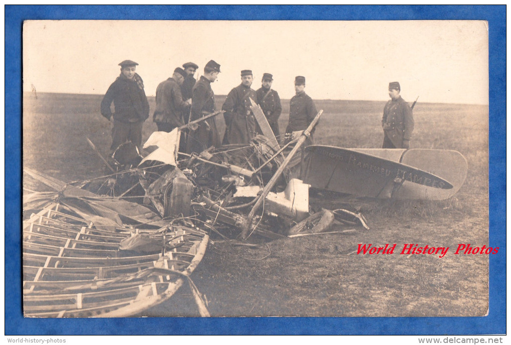 CPA Photo - ETAMPES - Accident D'avion à Identifier - Présence De Militaire - Photographie Ramemeu - Aviation - Etampes