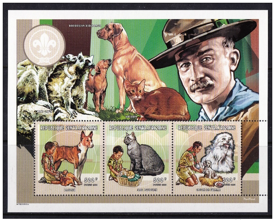 Central Africa (Sc# 1257) MNH  (Souvenir Of Sheet Of 3) Scouting Activities With Dogs And Cats    (1998) - Central African Republic