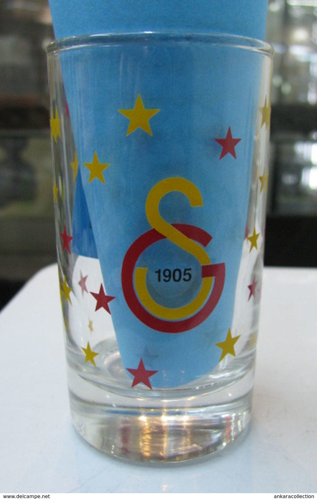 AC - GALATASARAY SPORTS CLUB FOOTBALL SOCCER SHOT GLASS #1 FROM TURKEY - Verres