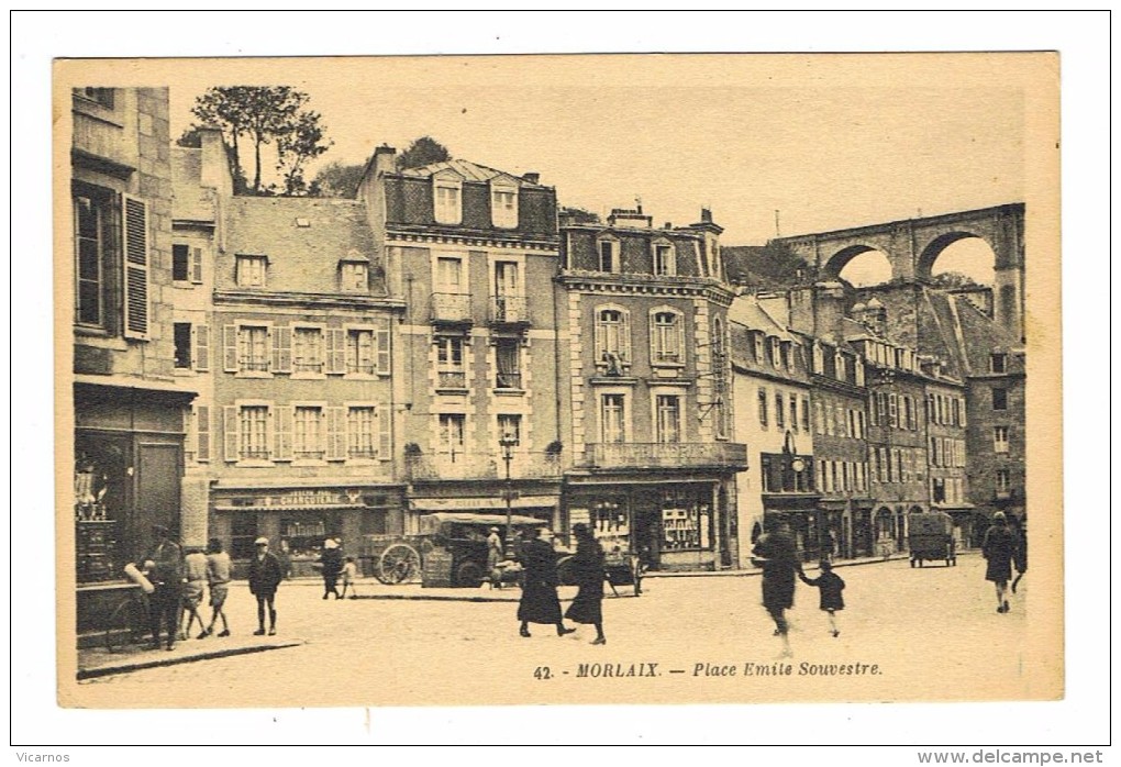 CPA 29 MORLAIX Place Emile Souvestre - Morlaix