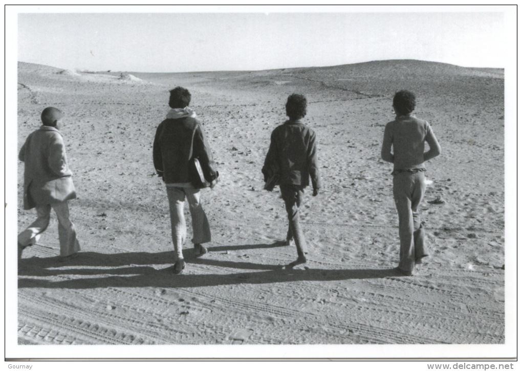 Sahara Occidental : 1751/5 Départ Pour L´école-  Mai 1976 J´réfia Sahraouis Exilés Gonfreville 76 Maroc Photo Bloncourt - Sahara Occidental