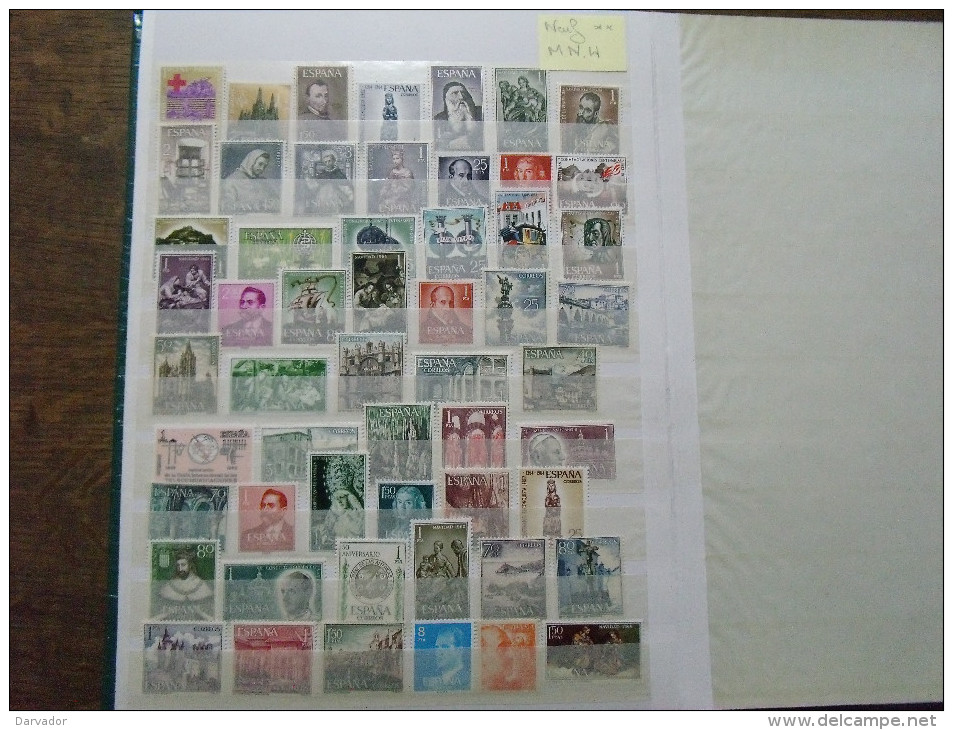 LIQUIDATION / LOT S / ALBUM / ESPAGNE / BELGIQUE :  timbres neuf ** MNH et oblitérés  (9 scan )