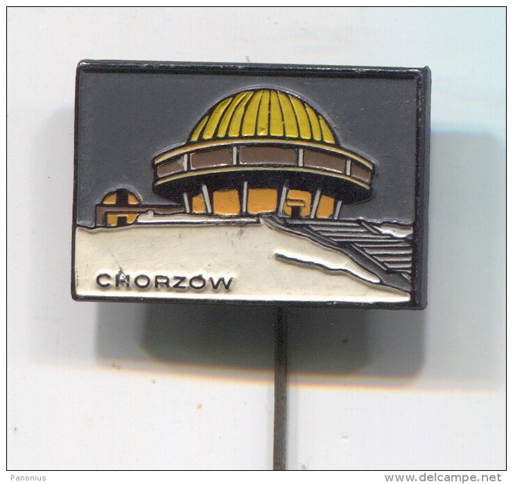 The SILESIAN PLANETARIUM And ASTRONOMICAL OBSERVATORY, Space Cosmos - CHORZOW Poland, Vintage Pin Badge - Espace