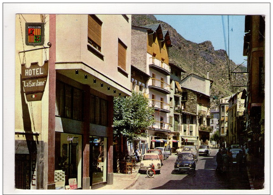 CP 10*15-NB1532-VALLS D ANDORRA SANT JULIA DE LORIA PLAZA MAYOR - Andorra