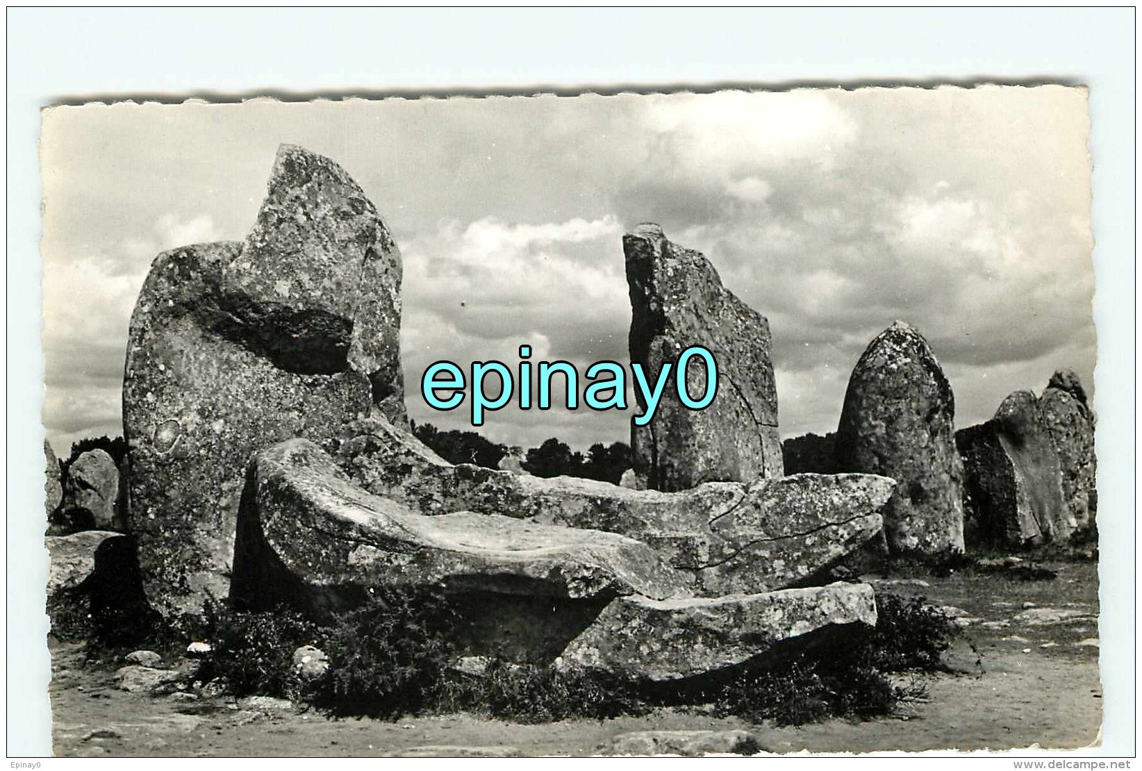 Br - 56 -  CARNAC - Plage - Dolmen De Kermario - Le Berceau  - édition Du Moulin  - RARE - Carnac