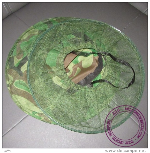 Une Moustiquaire De Tête, Camouflée Ou Filet De Protection Contre Les Insectes Piqueurs, Mosquito Head Net - Equipement