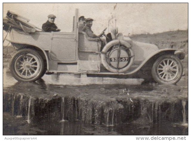 Photo Originale Voiture Renault 11 Chevaux Torpédo Et Passage D'un Cours D'eau - Prémices Du 4 X 4 - Imat. 236 D7 - Automobiles