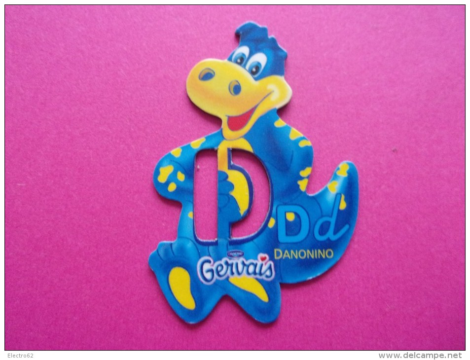 Magnet Danone  Gervais Dinosaure Lettre D - Letters & Digits