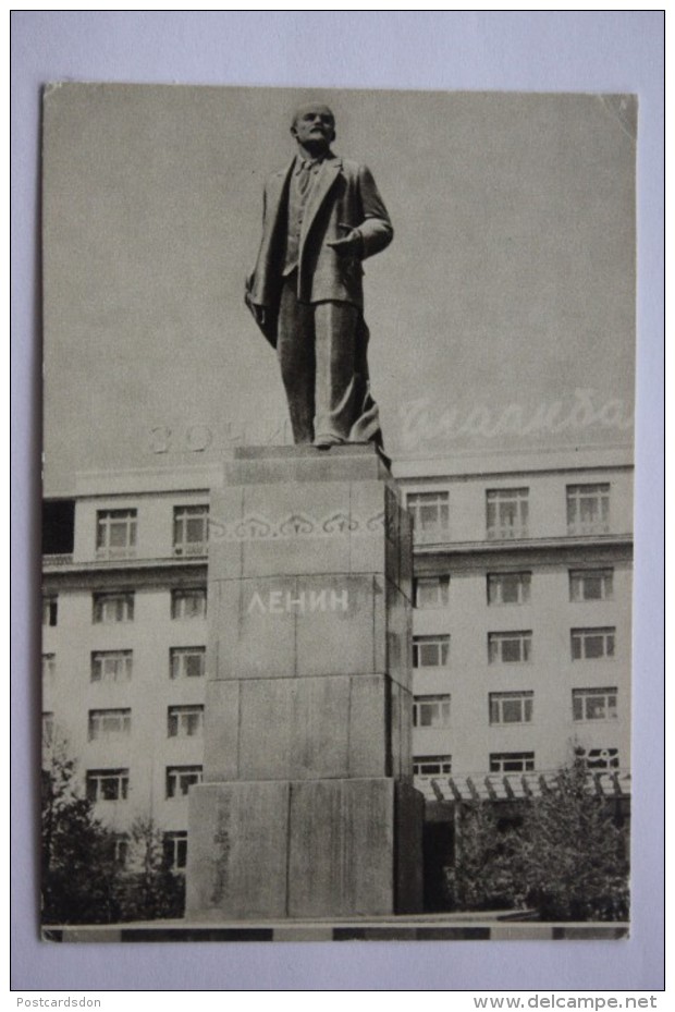 Mongolia. ULAN BATOR.  LENIN MONUMENT. 1968 - Mongolei