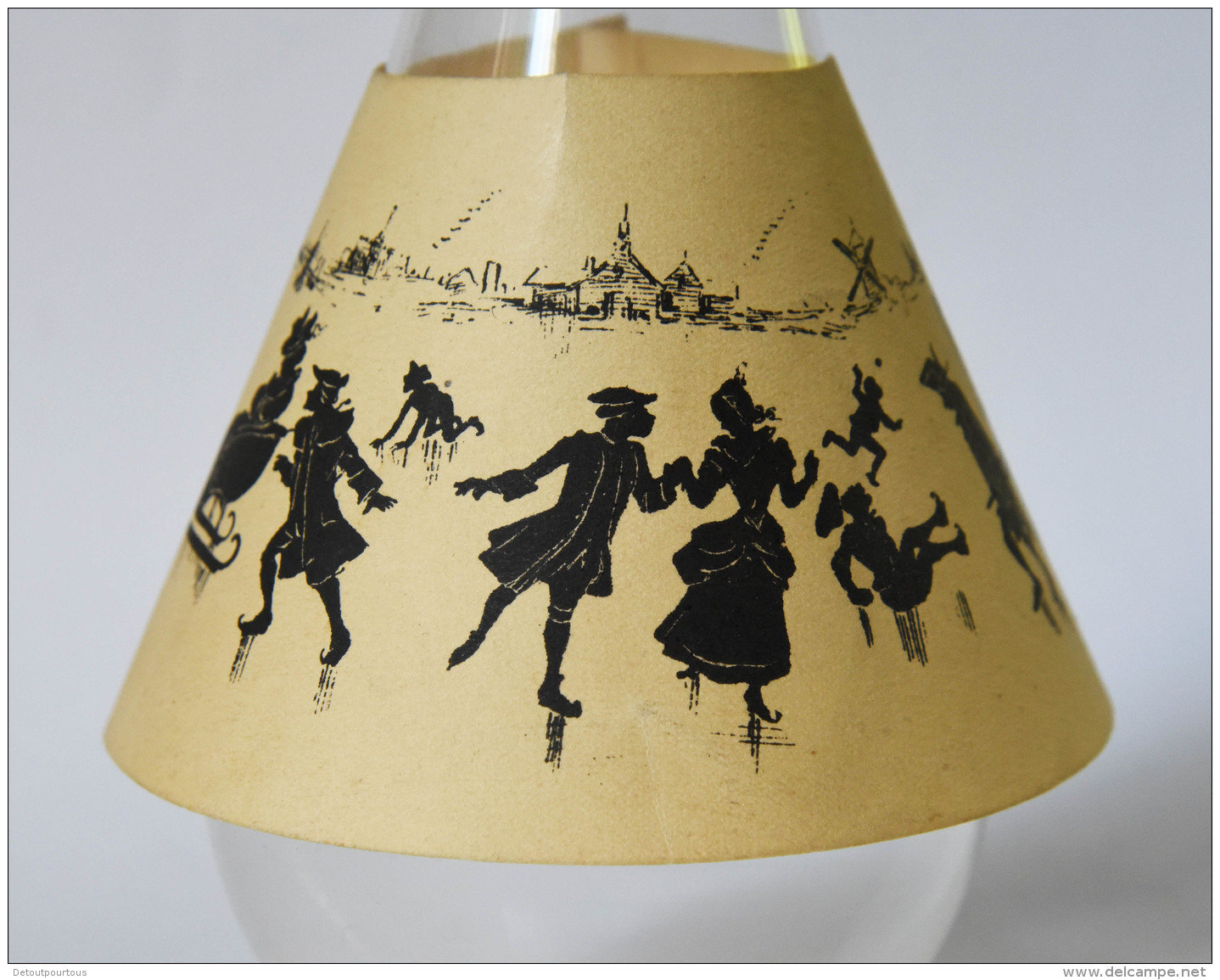 Ancien Jouet Optique Jeu Pré-cinéma Silhouette Abat Jour Pour Lampe Animation Scène Dessin Non Animé Patinage - Toy Memorabilia