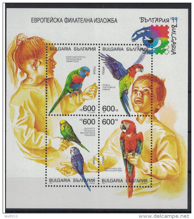 Bulgaria. 1999. Parrots. MNH Sheet Of 4. SCV = 7.50 - Parrots