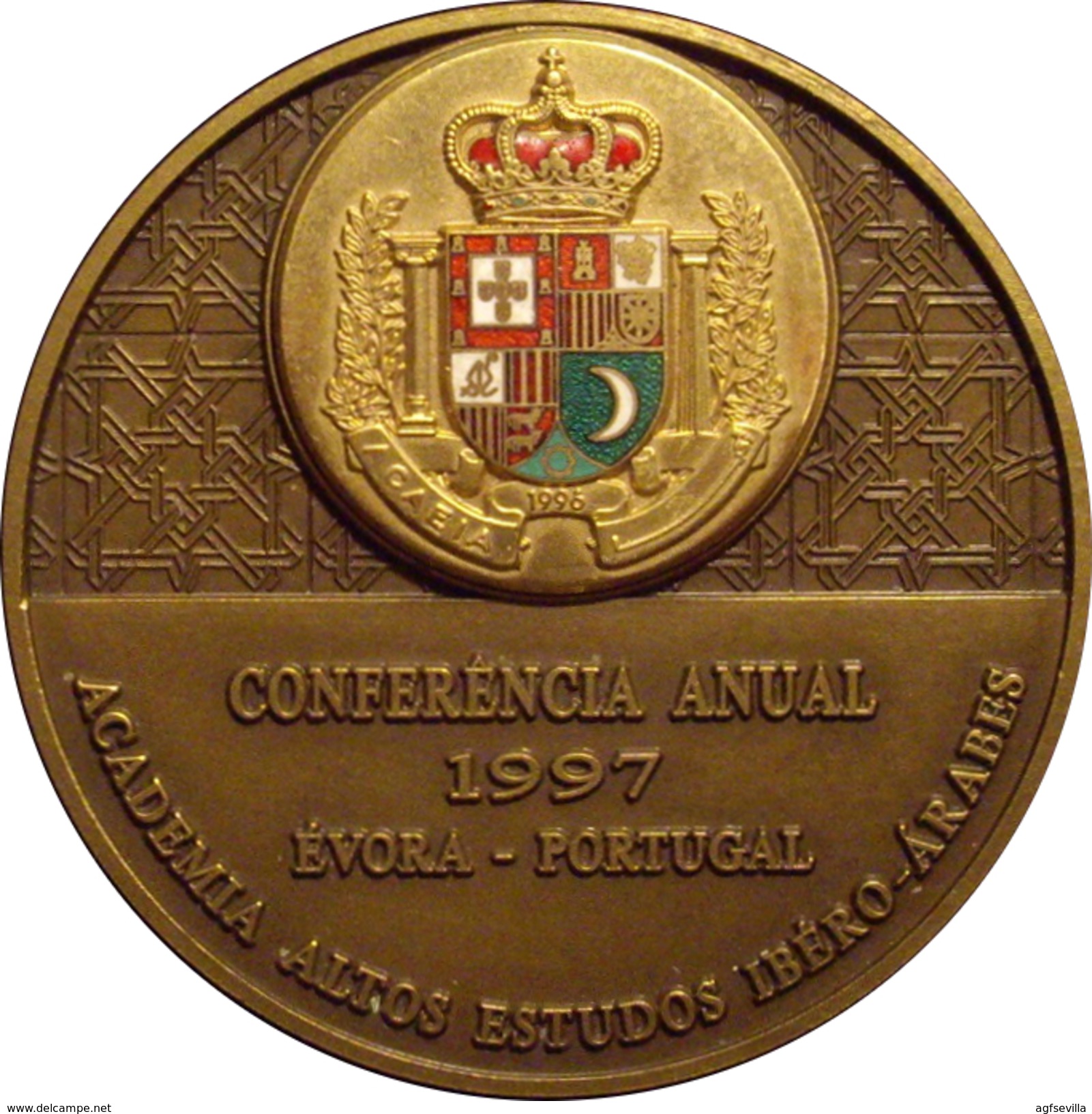 PORTUGAL. MEDALLA CONFERENCIA ANUAL DE LA ACADEMIA ALTOS ESTUDIOS IBERO-ÁRABES. 1.997 - Profesionales / De Sociedad