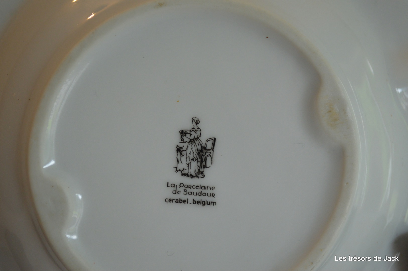 BAUDOUR - Porcelaine - Ancien Cendrier Publicitaire (BOOTH´S GIN)  Avec Cachet - Porcelaine