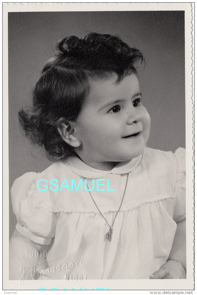 Photographie Originale J. Foussard Niort - Petite Fille. Format 14,5/9,5 Cm - ( (voir Scan). - Autres & Non Classés