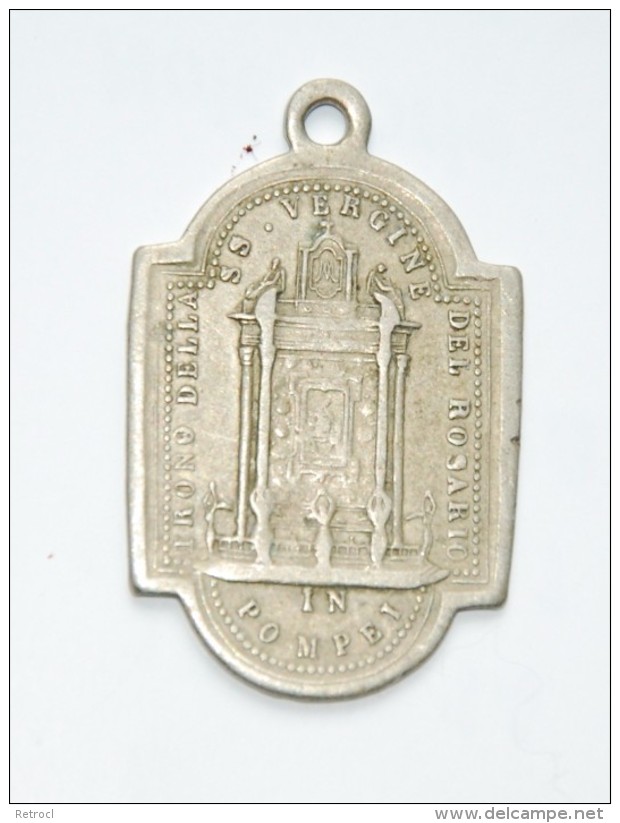 Old Religious Pendant - Trono Della SS Vierge Del Rosario In Pompei - Royaux/De Noblesse